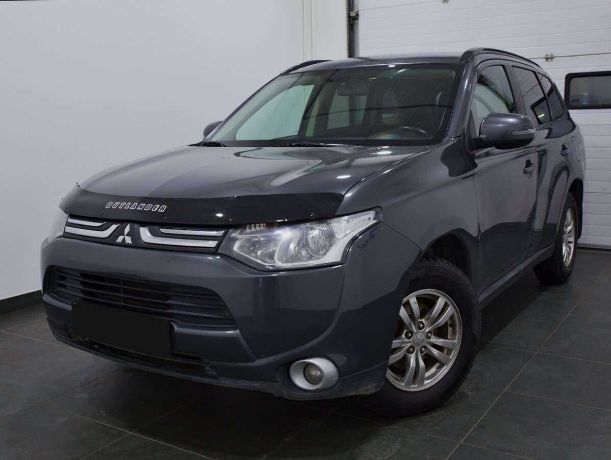 Купить Mitsubishi Outlander с пробегом. Посмотреть фото