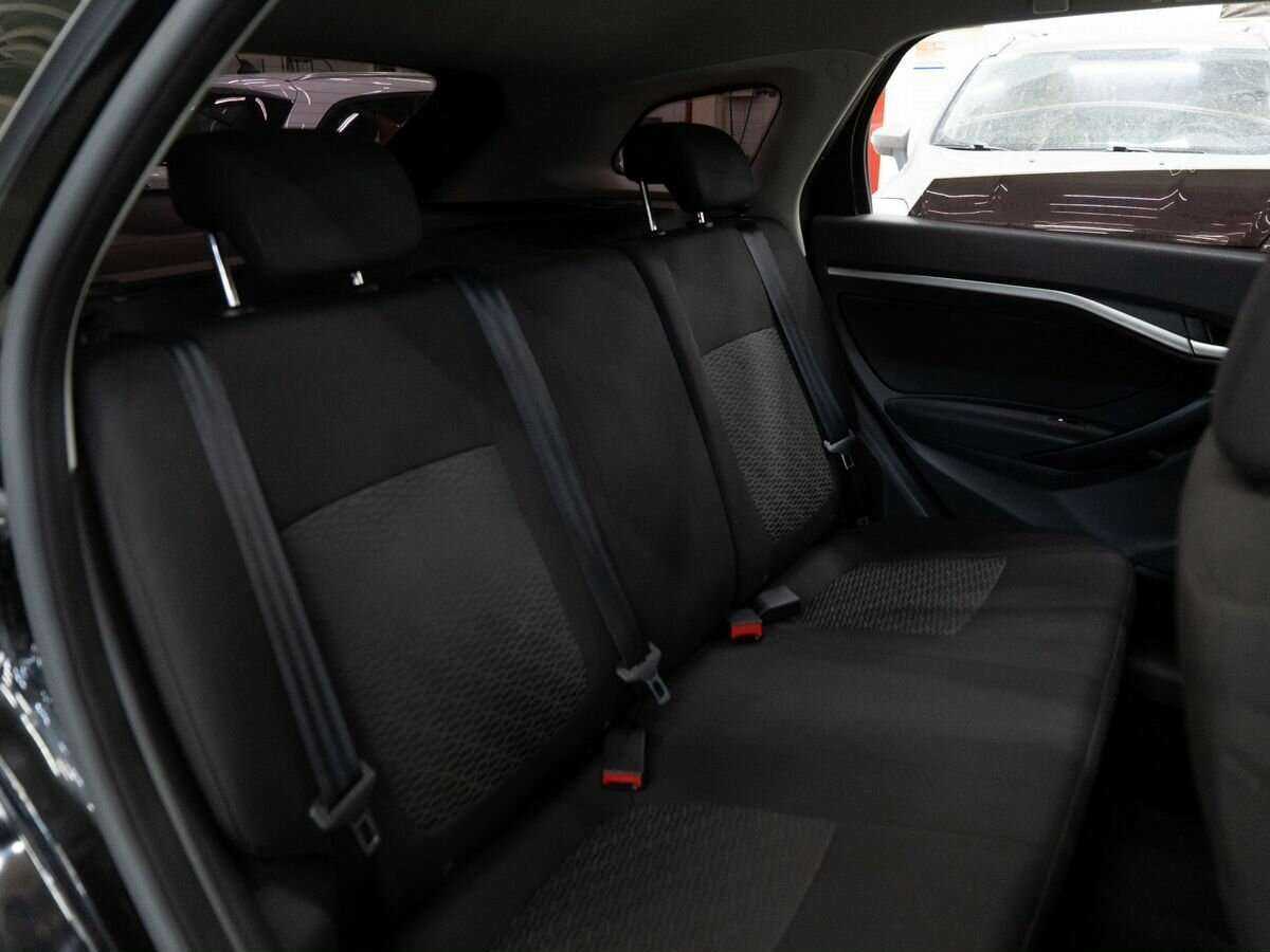 Купить Lada (ВАЗ) Vesta с пробегом. Фото: #7