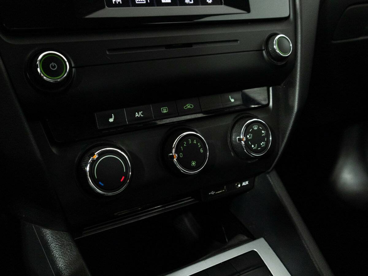 Купить Skoda Octavia с пробегом. Фото: #15