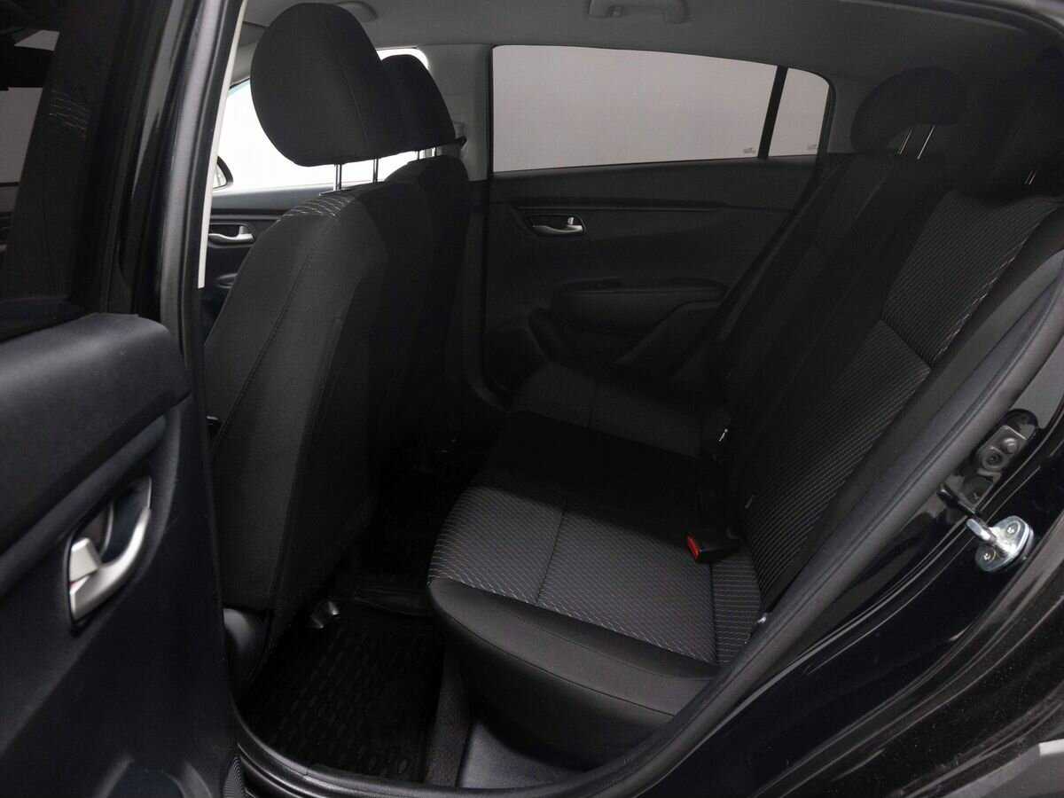 Купить Kia Rio с пробегом. Фото: #9