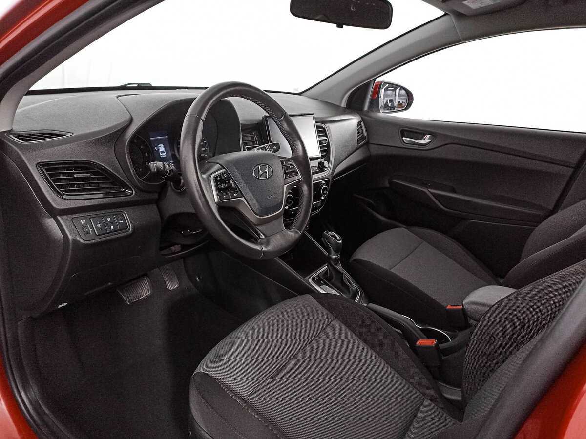 Купить Hyundai Solaris с пробегом. Фото: #12