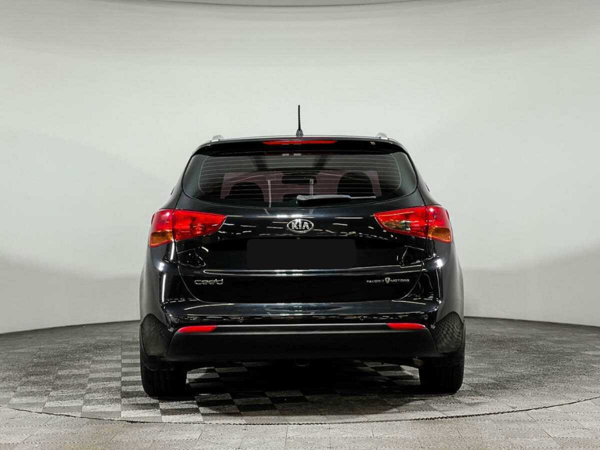 Купить Kia Ceed с пробегом. Фото: #4
