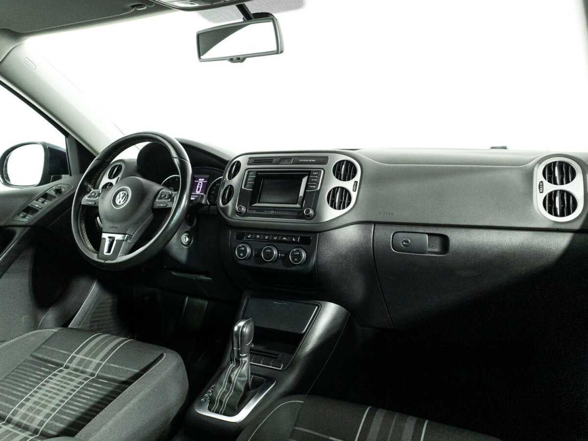 Купить Volkswagen Tiguan с пробегом. Фото: #8