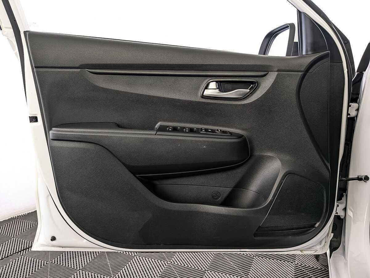 Купить Kia Rio с пробегом. Фото: #18