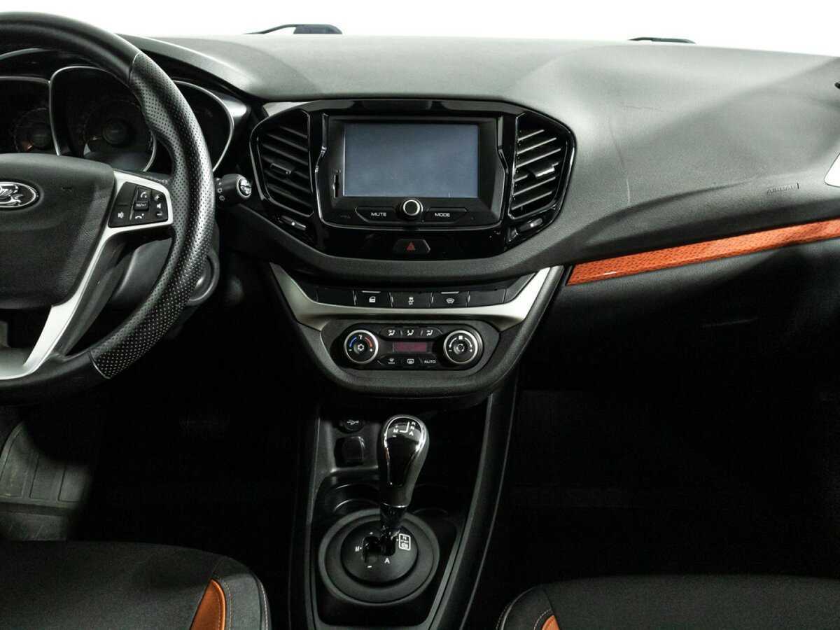 Купить Lada (ВАЗ) Vesta с пробегом. Фото: #13