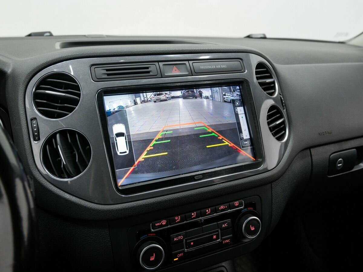 Купить Volkswagen Tiguan с пробегом. Фото: #19
