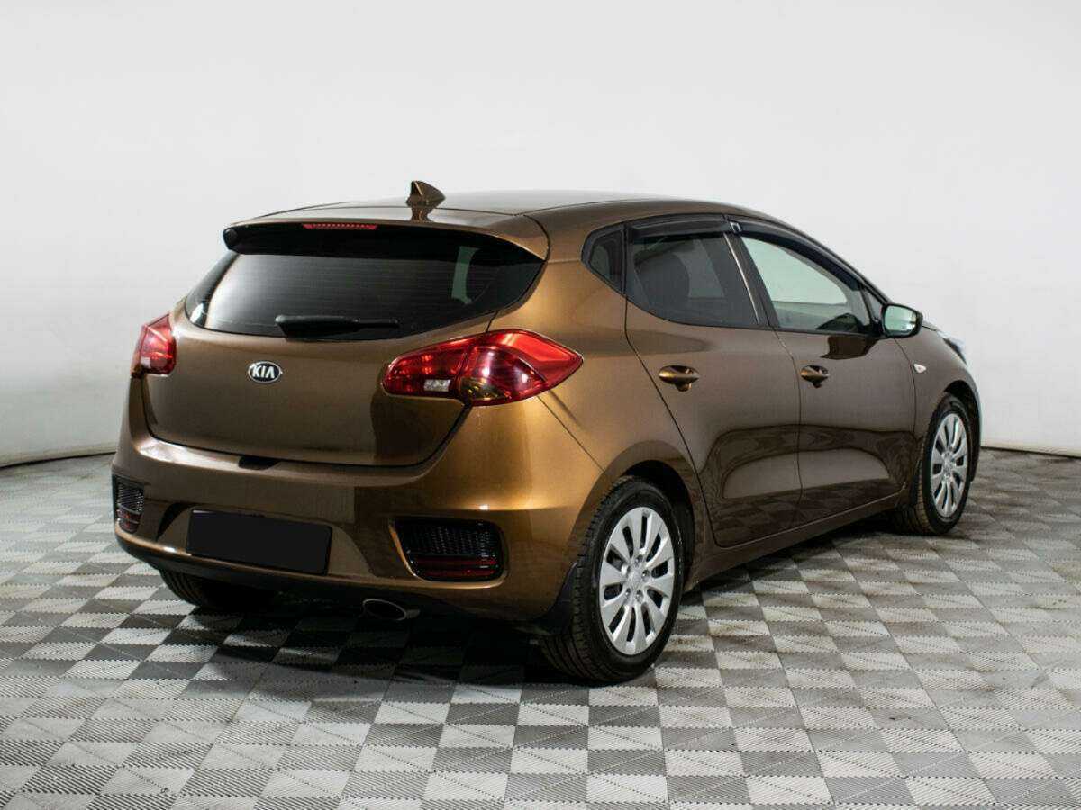 Купить Kia Ceed с пробегом. Фото: #4