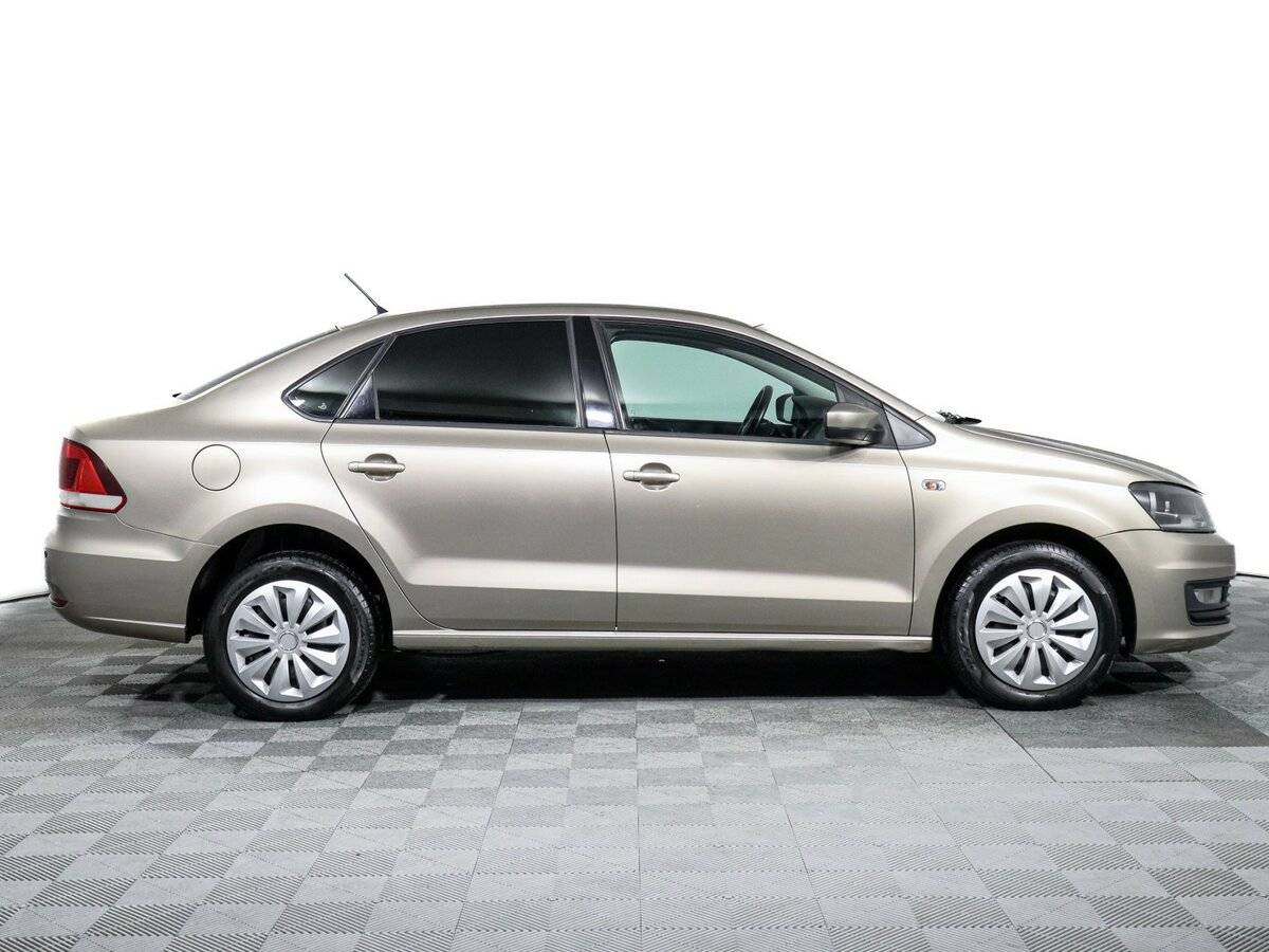 Купить Volkswagen Polo с пробегом. Фото: #3