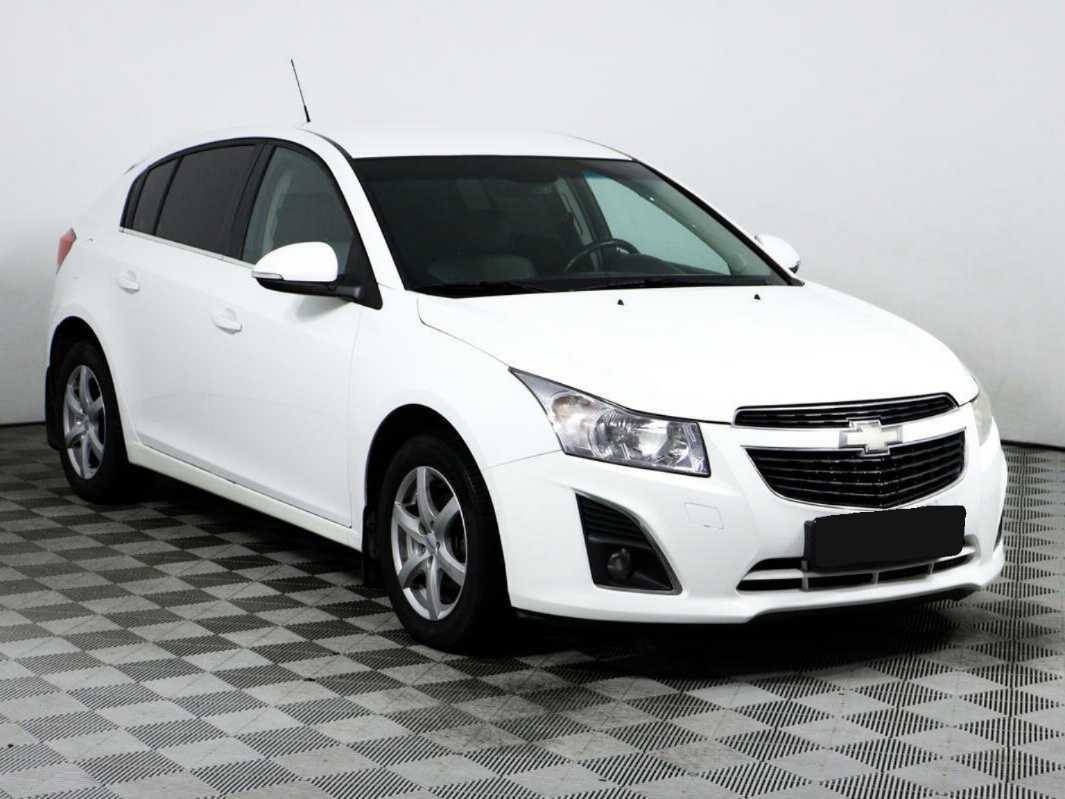 Купить Chevrolet Cruze с пробегом. Фото: #2