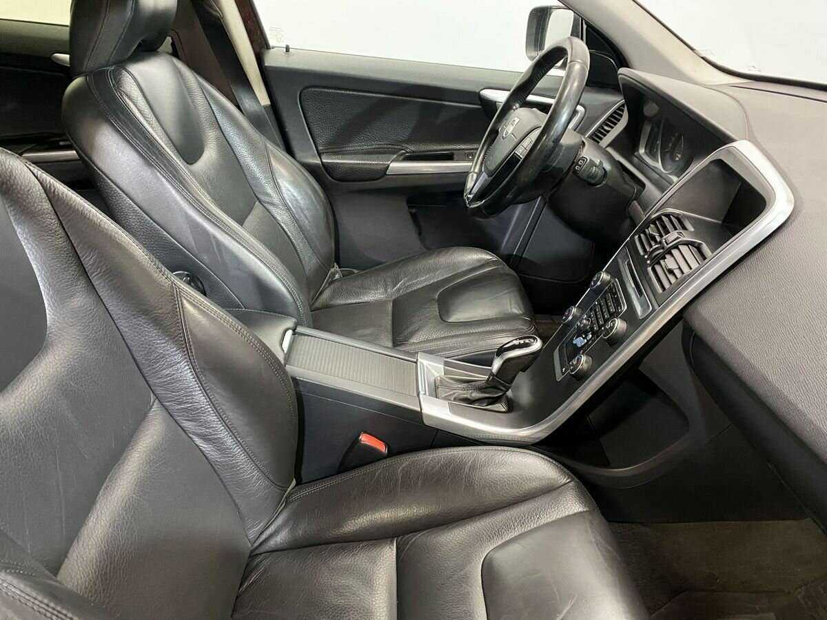 Купить Volvo XC60 с пробегом. Фото: #9