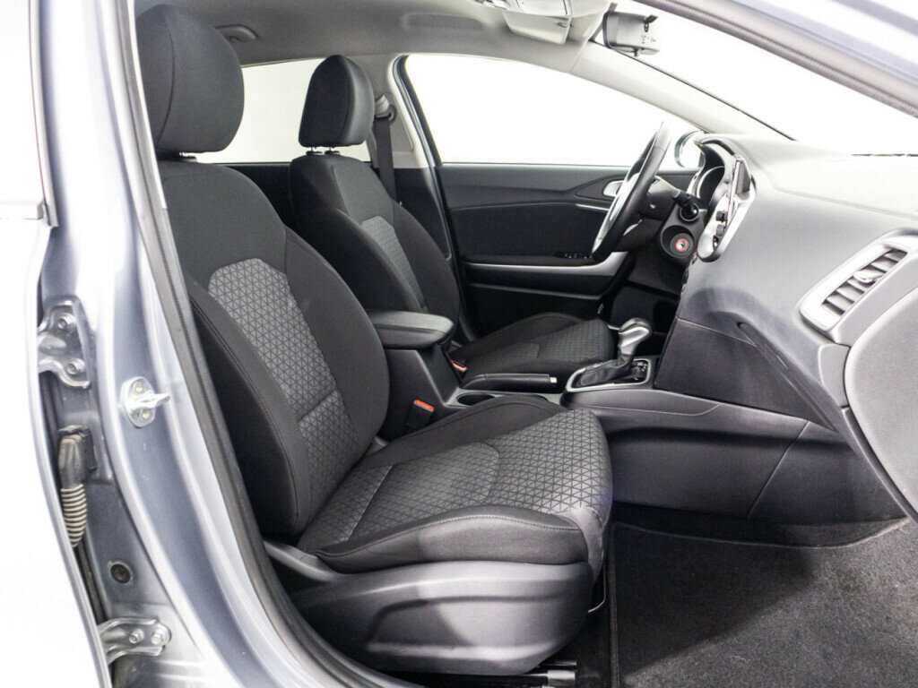 Купить Kia Ceed с пробегом. Фото: #25