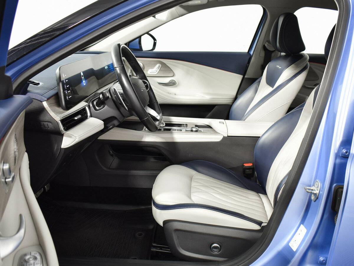 Купить Chery Arrizo 8 с пробегом. Фото: #9