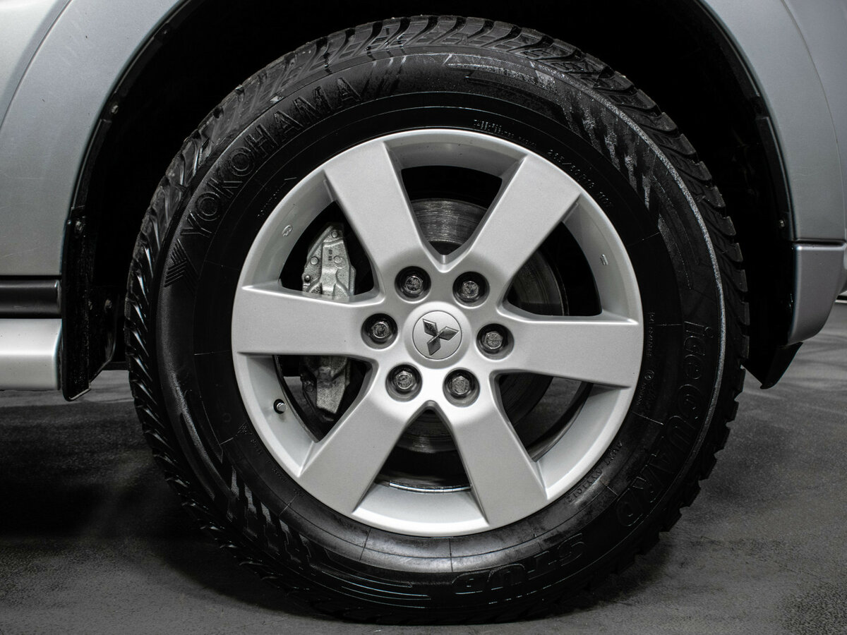 Купить Mitsubishi Pajero с пробегом. Фото: #15