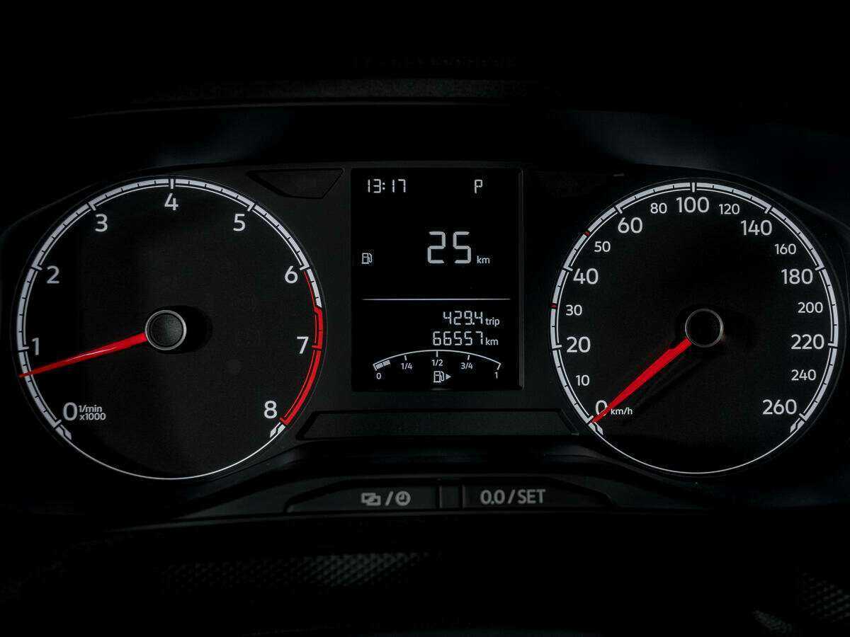 Купить Volkswagen Polo с пробегом. Фото: #10