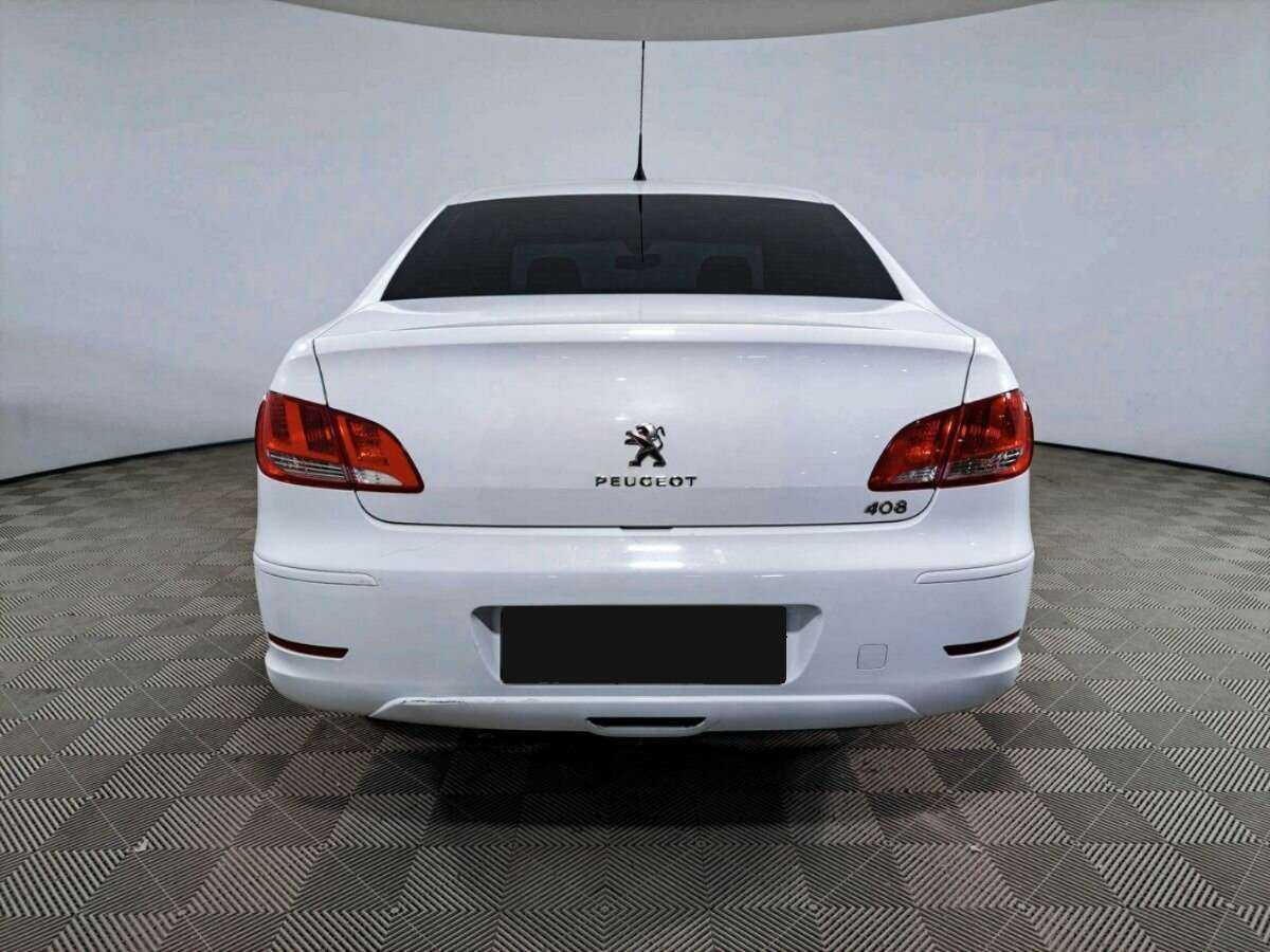 Купить Peugeot 408 с пробегом. Фото: #4
