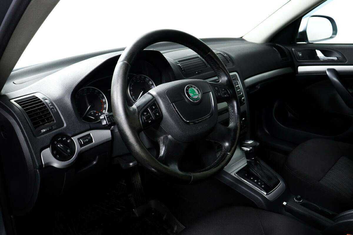 Купить Skoda Octavia с пробегом. Фото: #12