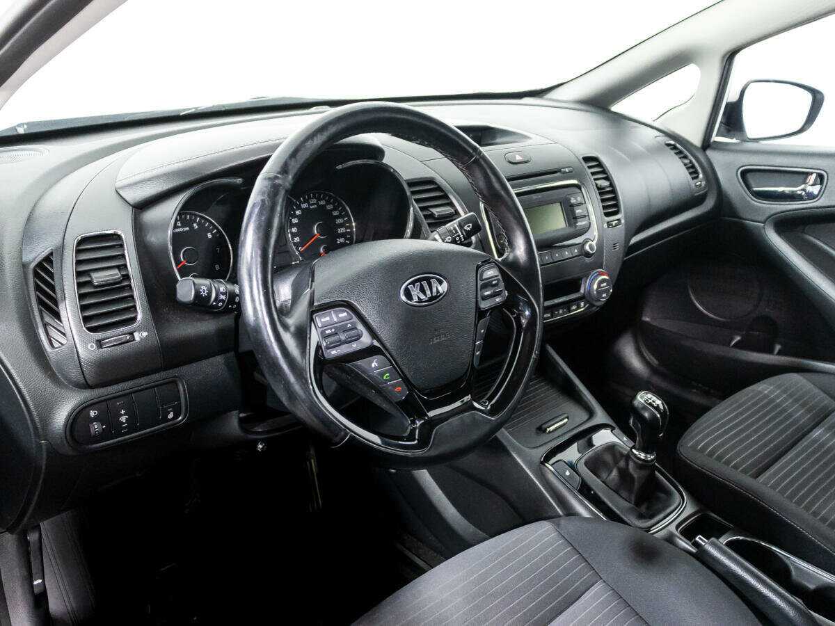 Купить Kia Cerato с пробегом. Фото: #10