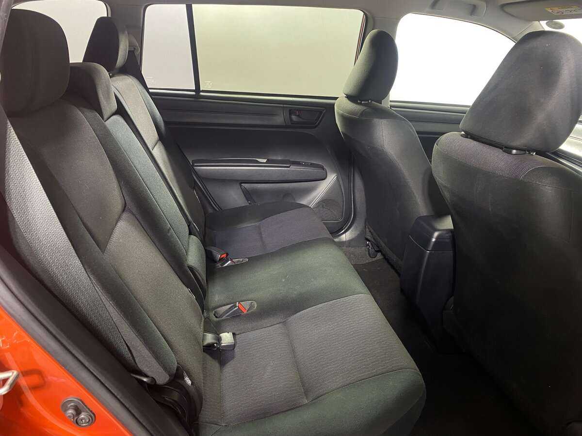 Купить Toyota Corolla с пробегом. Фото: #9