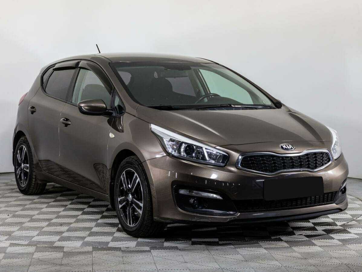 Купить Kia Ceed с пробегом. Фото: #2