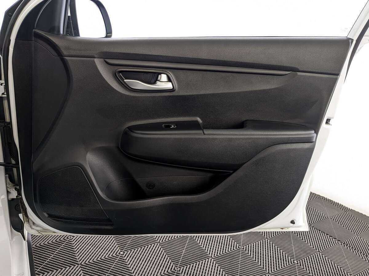 Купить Kia Rio с пробегом. Фото: #23