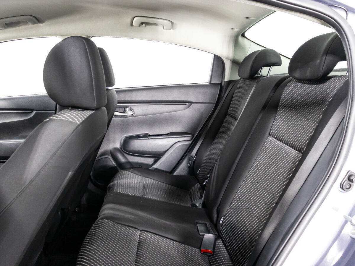 Купить Kia Rio с пробегом. Фото: #10