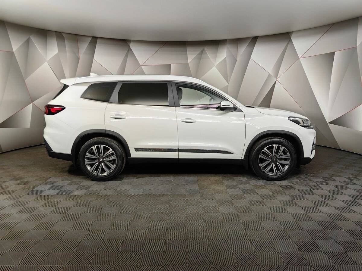 Купить Chery Tiggo 8 с пробегом. Фото: #5
