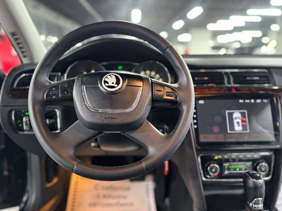 Купить Skoda Superb с пробегом. Фото: #7