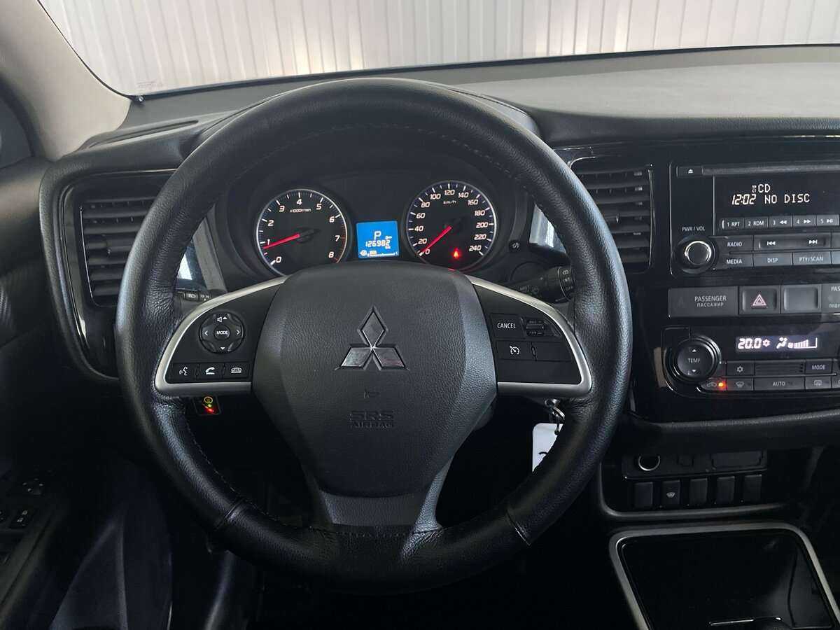 Купить Mitsubishi Outlander с пробегом. Фото: #9