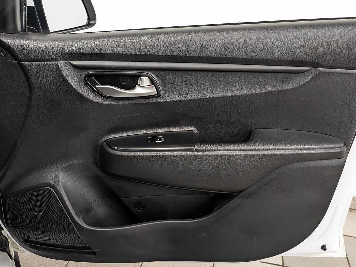 Купить Kia Rio с пробегом. Фото: #22