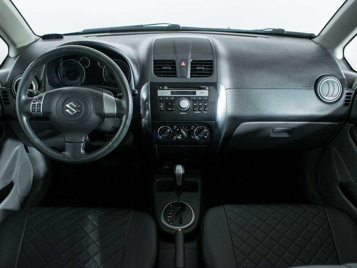 Купить Suzuki SX4 с пробегом. Фото: #8