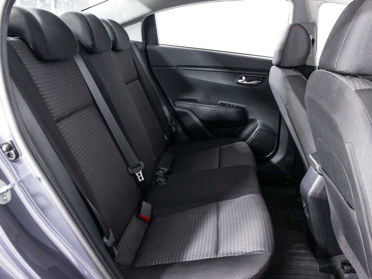 Купить Kia Rio с пробегом. Фото: #23