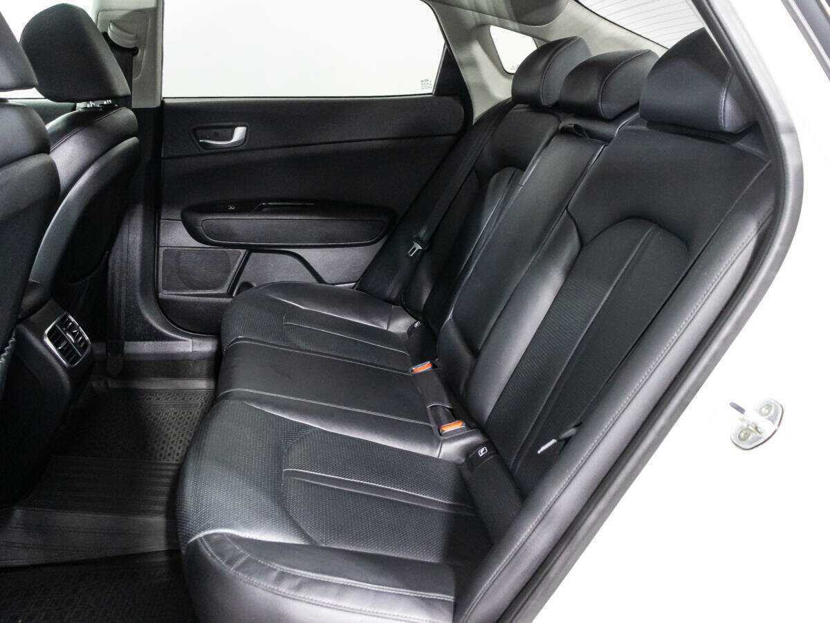 Купить Kia Optima с пробегом. Фото: #9