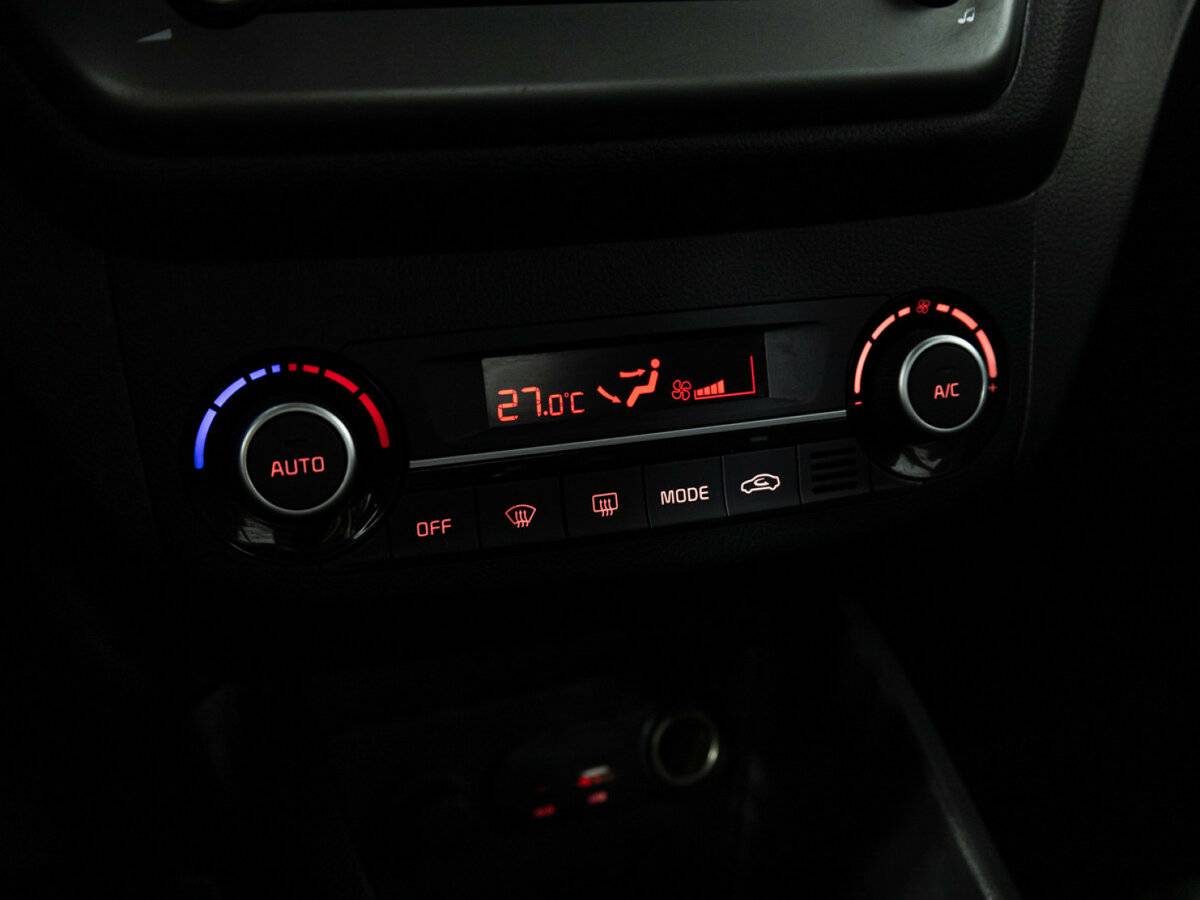 Купить Kia Rio с пробегом. Фото: #14