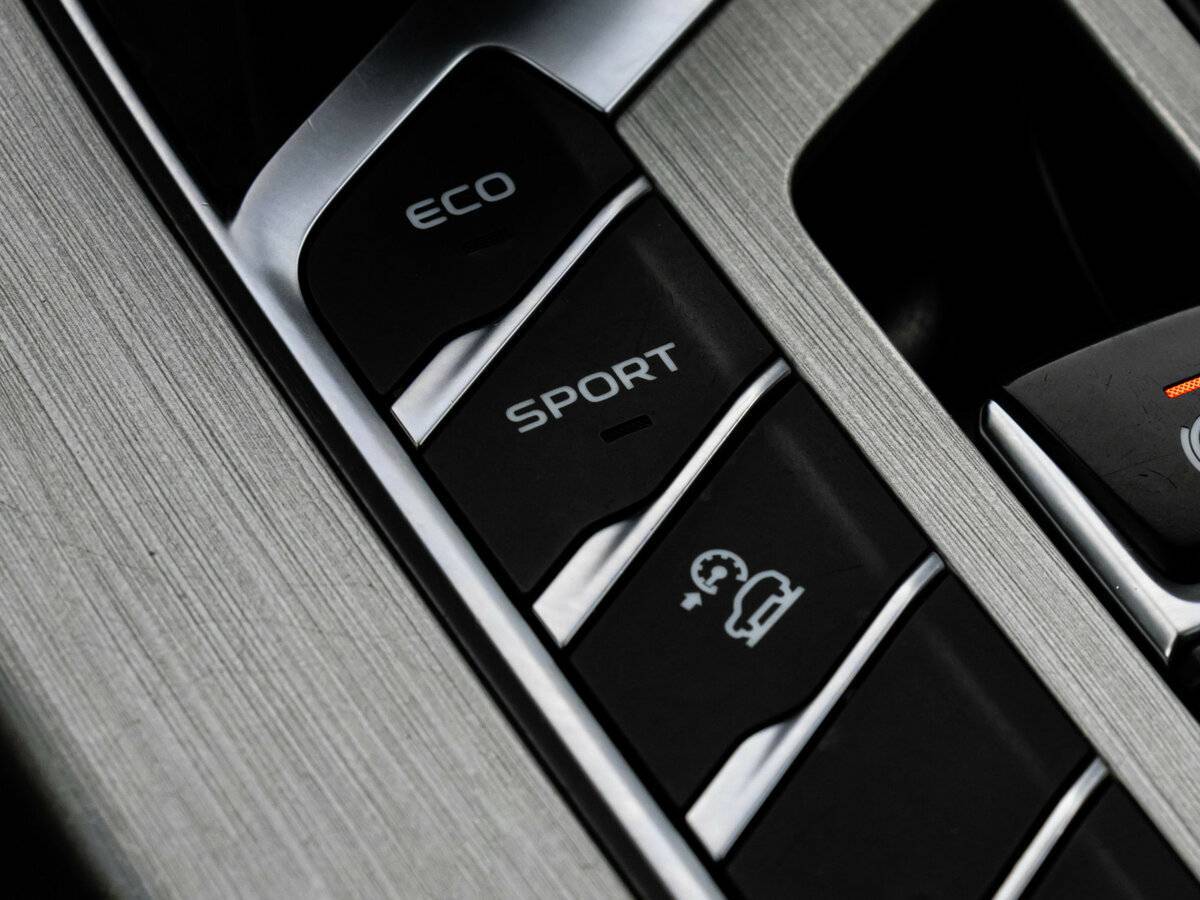 Купить Geely Coolray с пробегом. Фото: #13