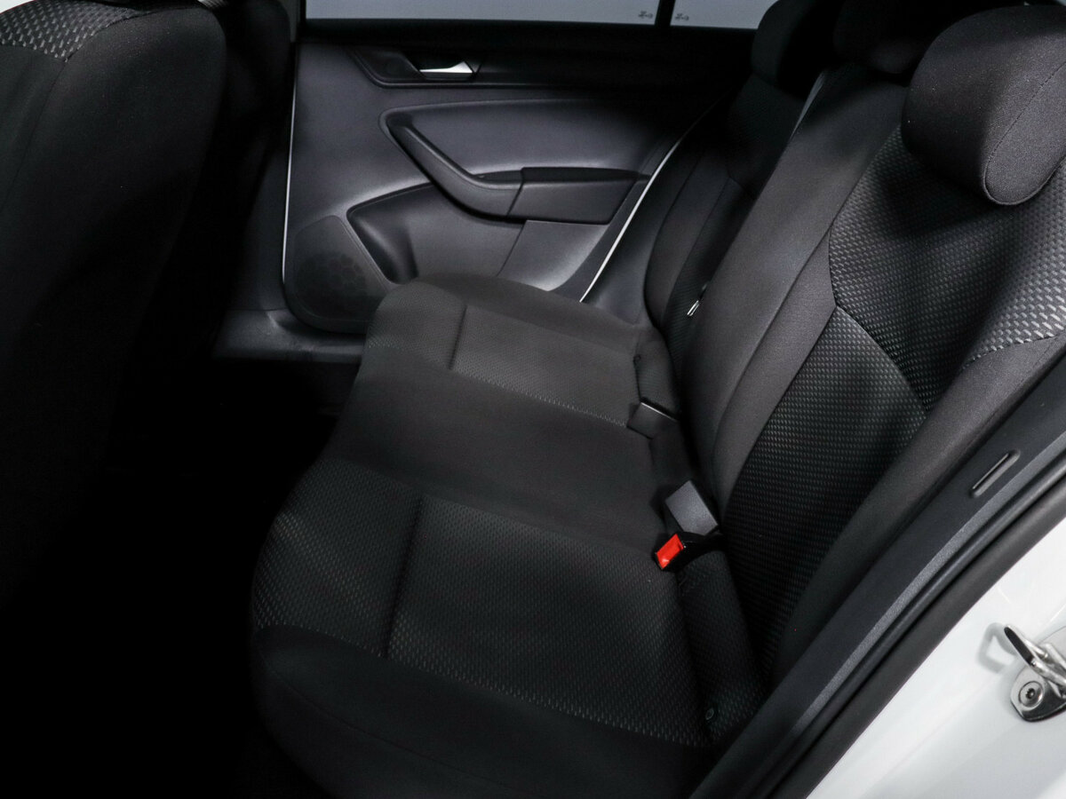 Купить Volkswagen Polo с пробегом. Фото: #7