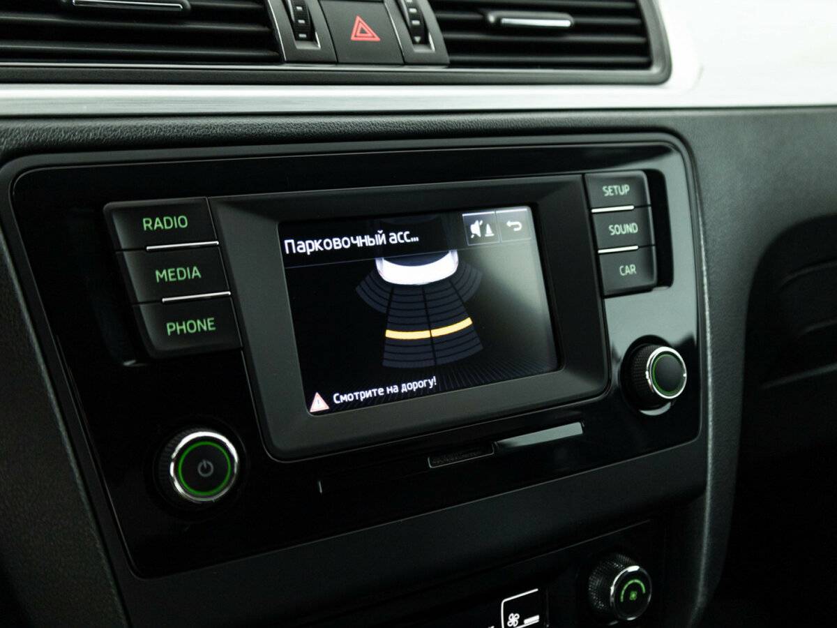 Купить Skoda Rapid с пробегом. Фото: #13