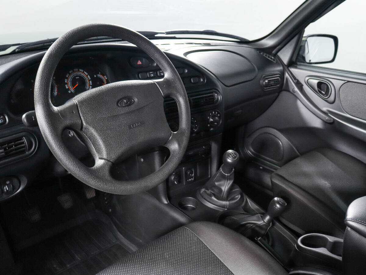 Купить Lada (ВАЗ) Niva с пробегом. Фото: #11