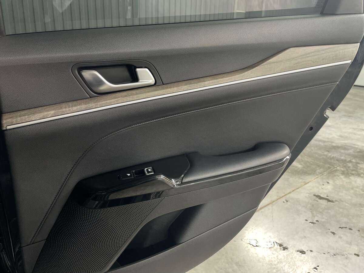 Купить Kia K5 с пробегом. Фото: #23