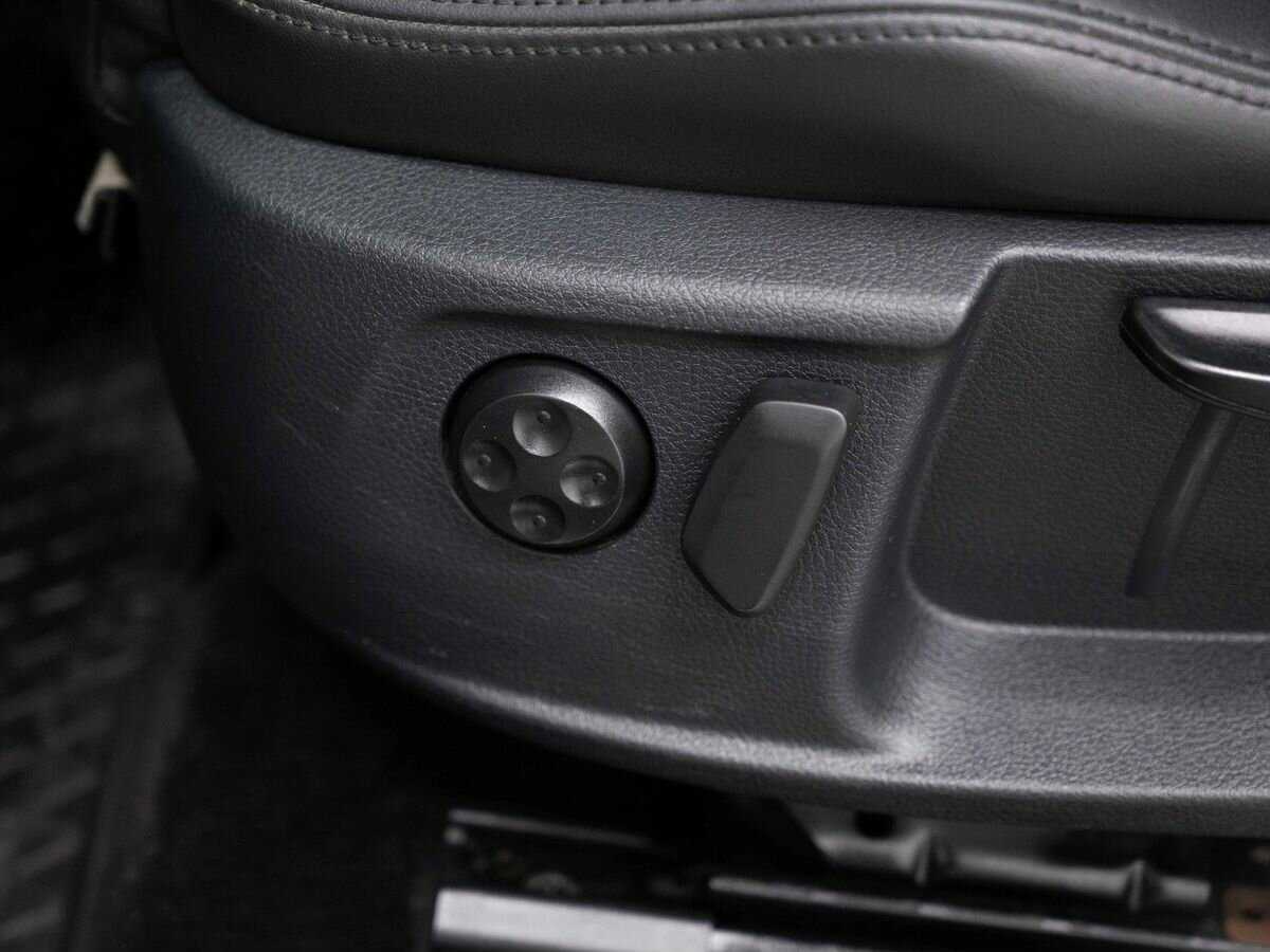 Купить Volkswagen Passat CC с пробегом. Фото: #20