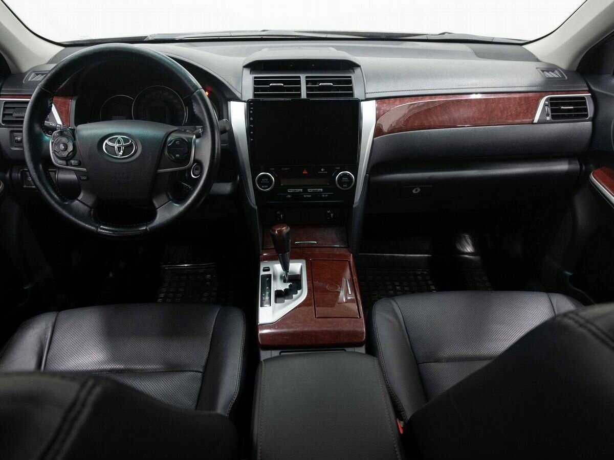 Купить Toyota Camry с пробегом. Фото: #13