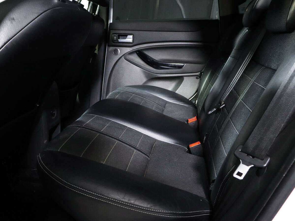 Купить Ford Kuga с пробегом. Фото: #7