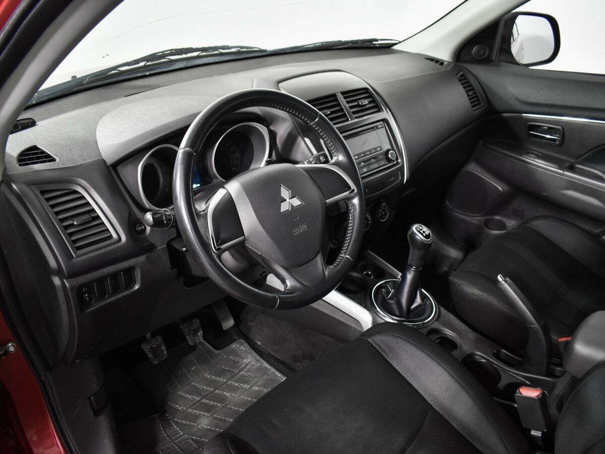 Купить Mitsubishi ASX с пробегом. Фото: #8