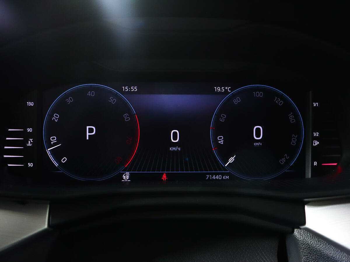 Купить Skoda Rapid с пробегом. Фото: #8