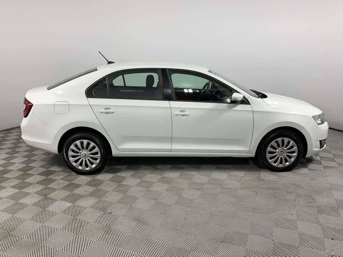 Купить Skoda Rapid с пробегом. Фото: #3