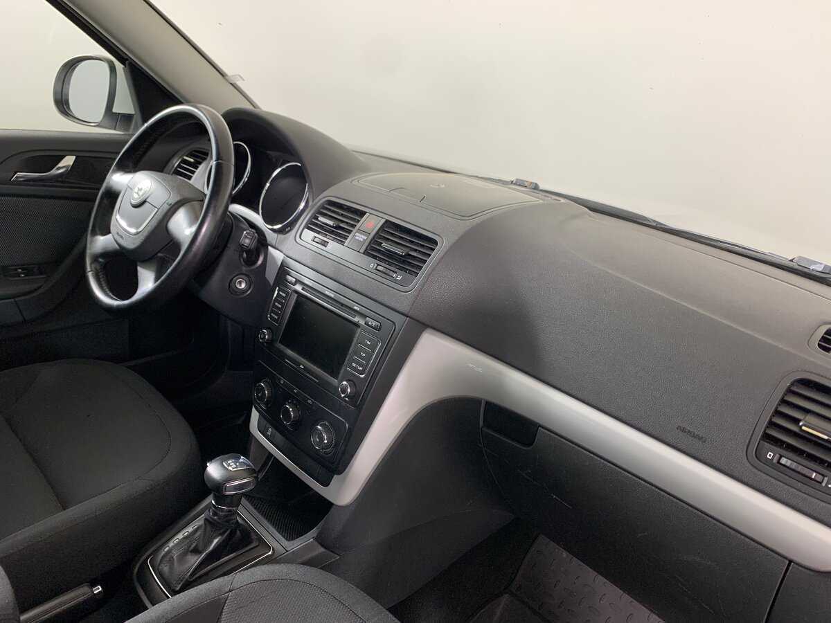 Купить Skoda Yeti с пробегом. Фото: #13