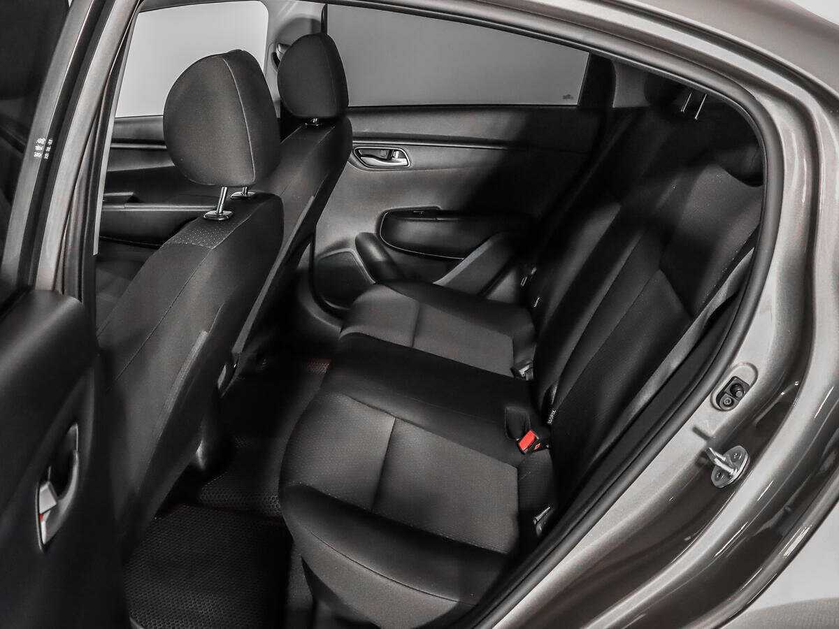 Купить Kia Rio с пробегом. Фото: #9