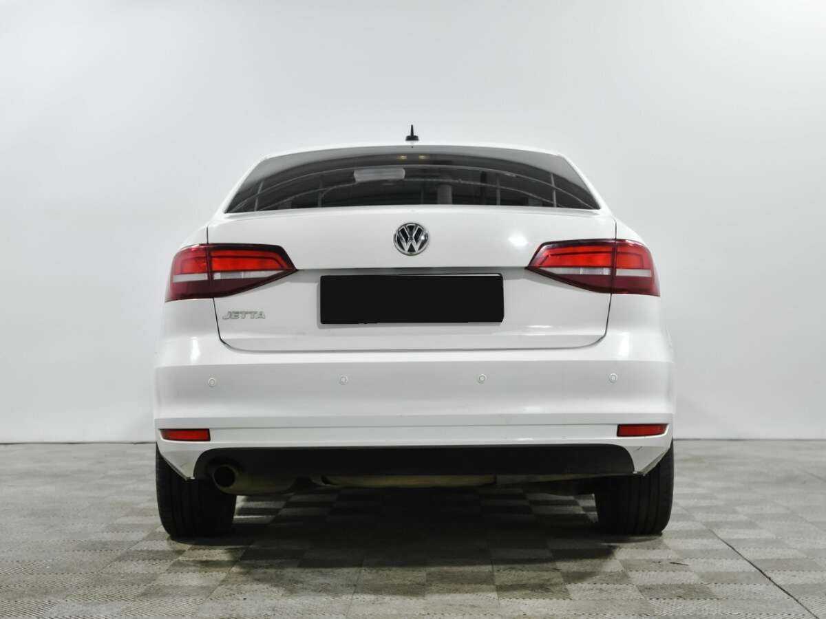 Купить Volkswagen Jetta с пробегом. Фото: #2