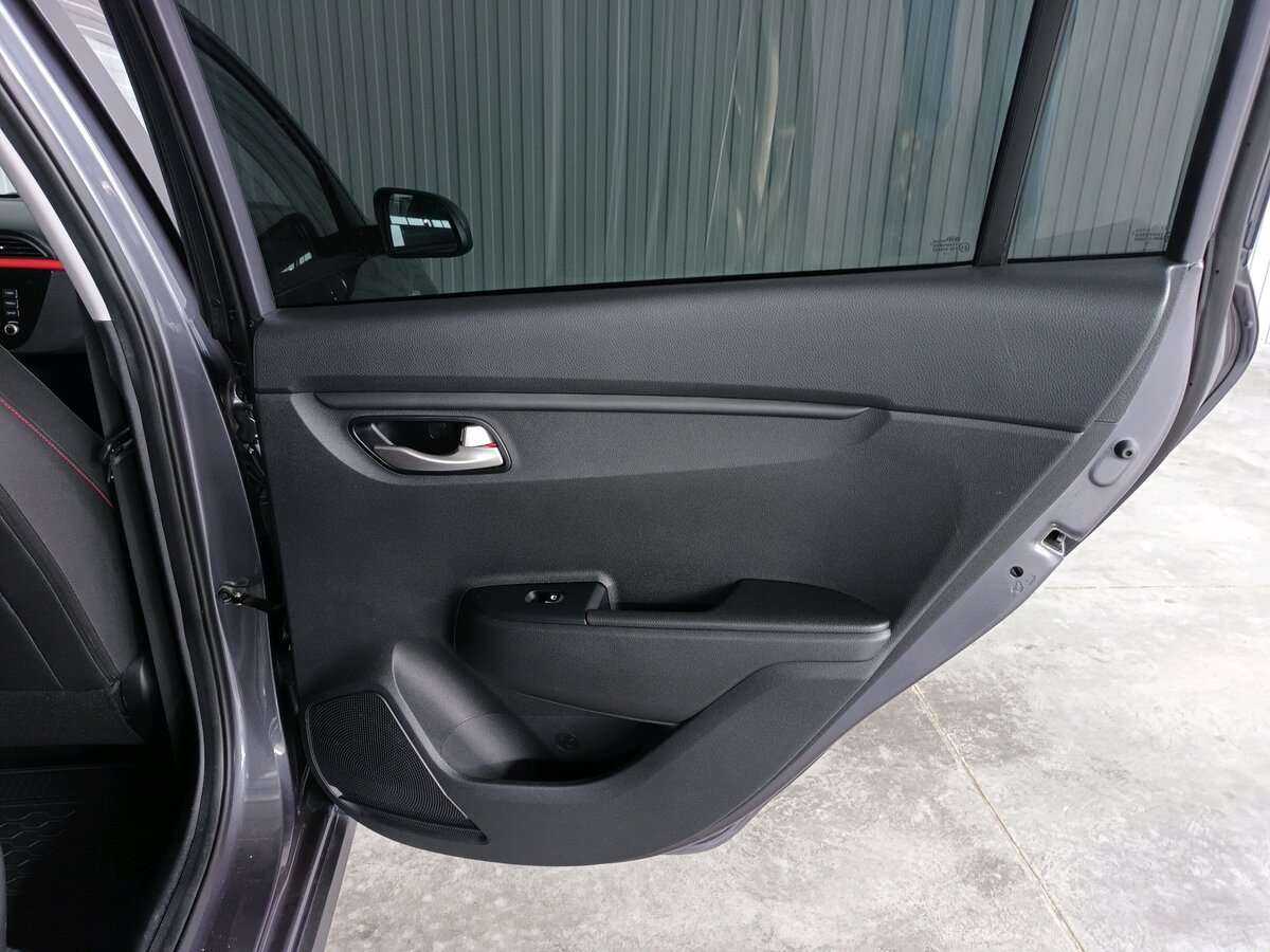 Купить Kia Rio с пробегом. Фото: #20