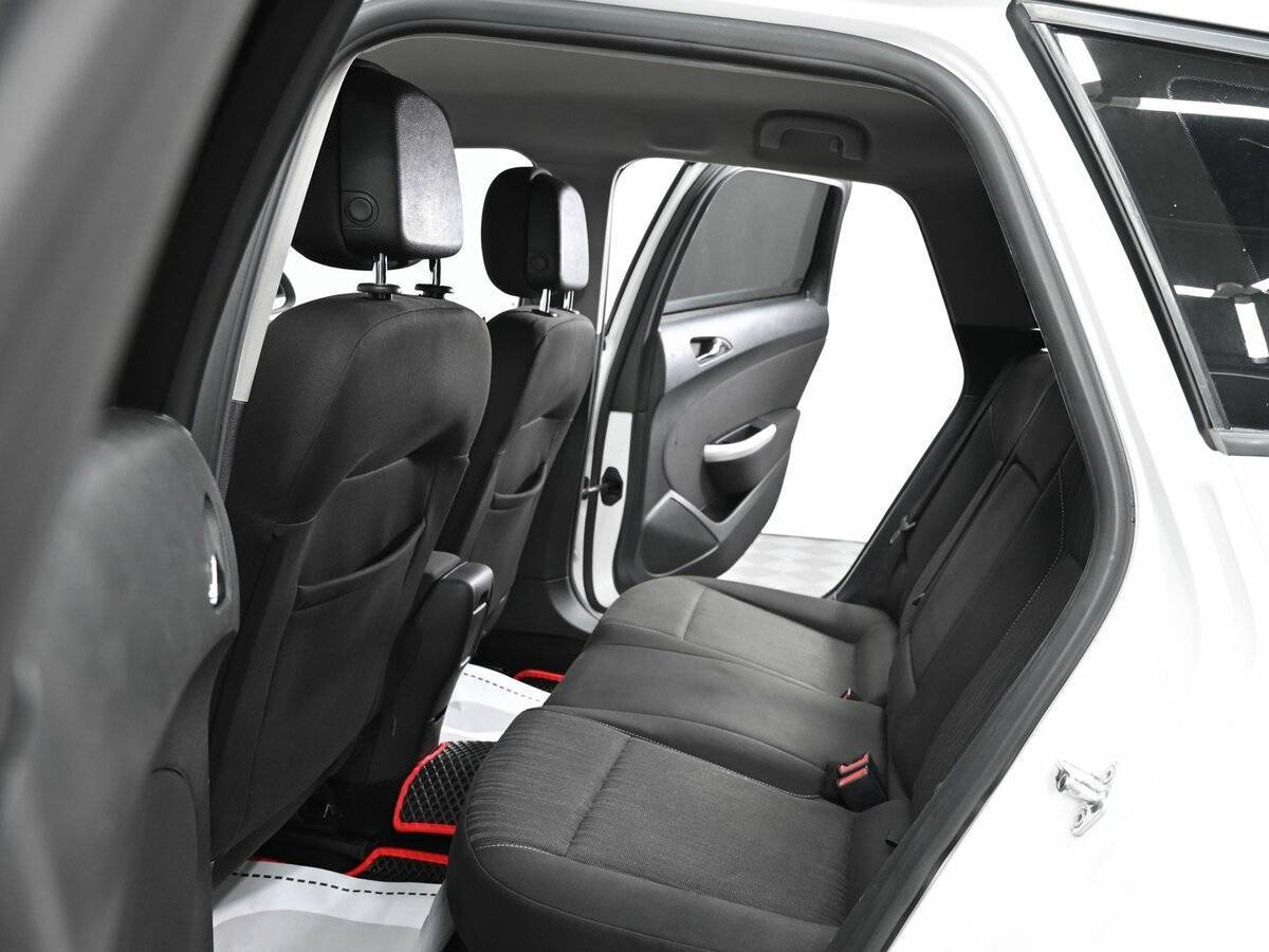 Купить Opel Astra с пробегом. Фото: #12