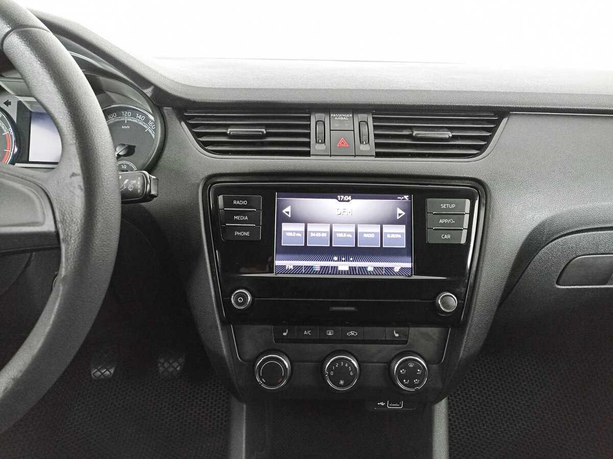 Купить Skoda Octavia с пробегом. Фото: #12